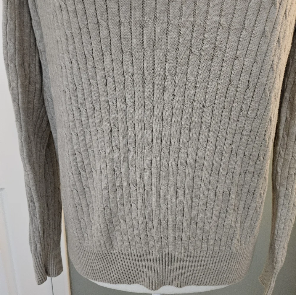 Kim Rogers Women's Size Medium Classic Cable Knit Sweater in Beige Collar V-Neck - Picture 6 of 15